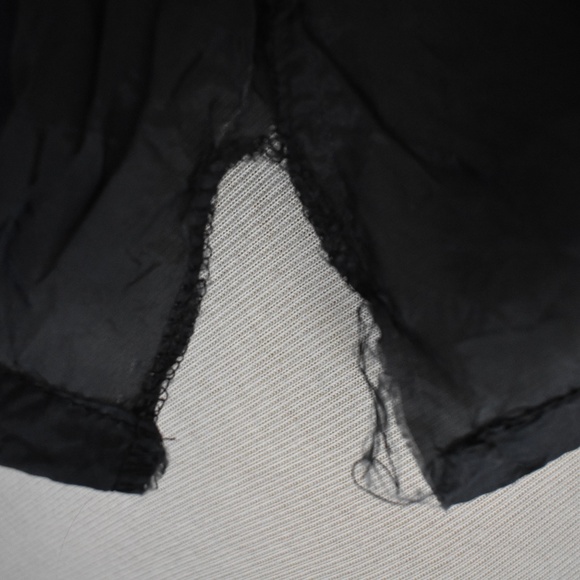 Valentino Miss V Black Italian Wool Mini Skirt - Picture 5 of 5